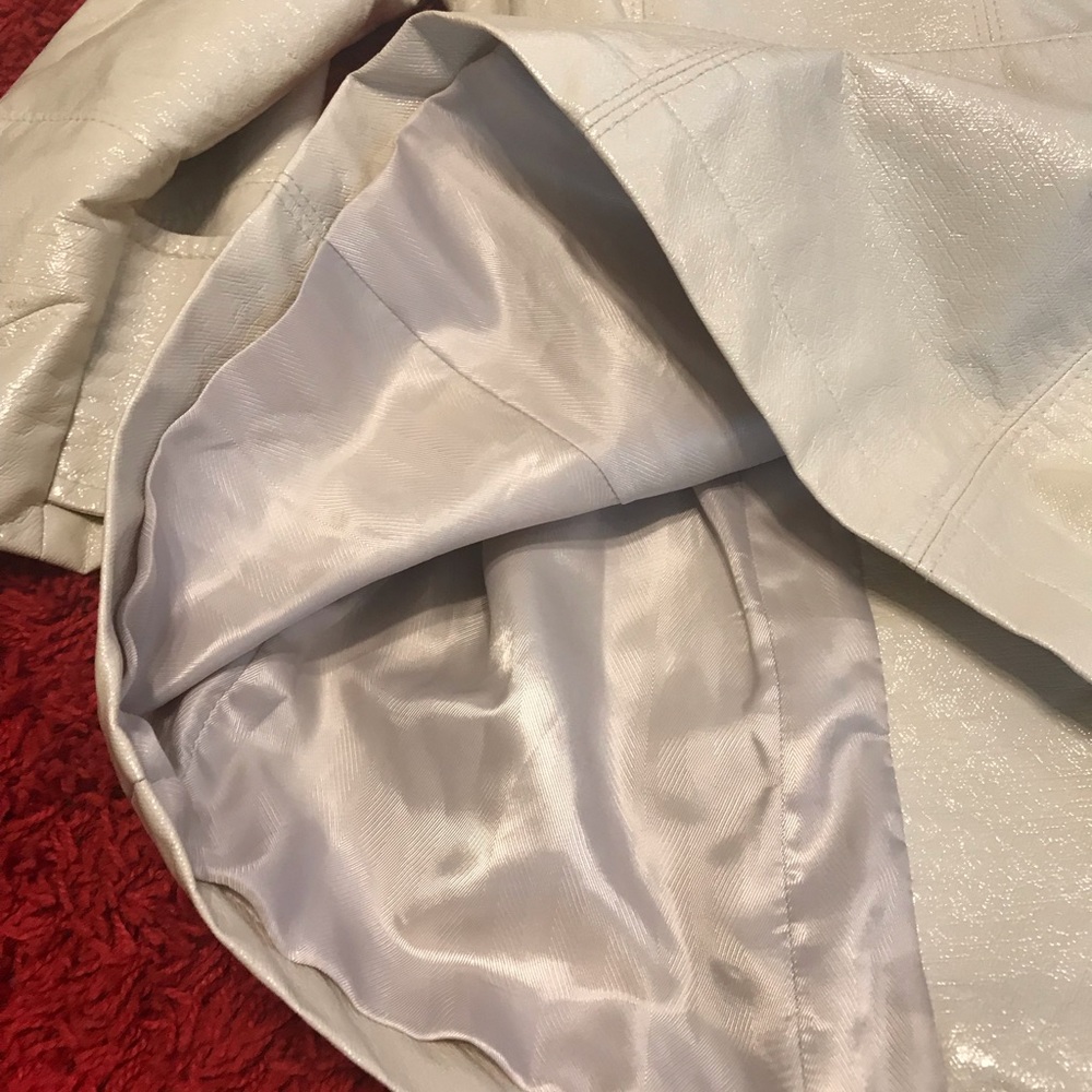 Lightweight Spring Jacket - Picture 3 of 4